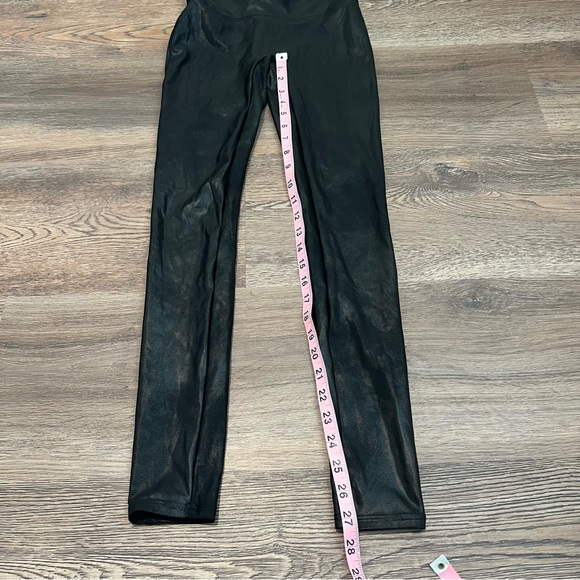 Women's Spanx Faux Leather Shiny Leggings High Waisted Stretch Size Small - Picture 10 of 11